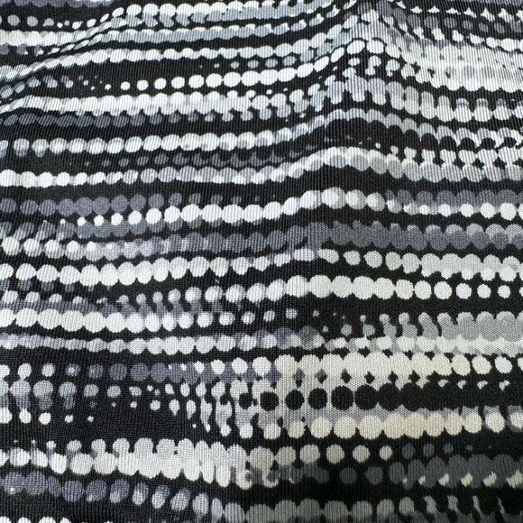 Victoria Secret Sport Sport’s Bra (Small) - Picture 3 of 3